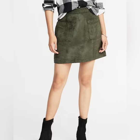 Old Navy Green Faux Suede Mini Skirt Size 0 - Picture 1 of 7